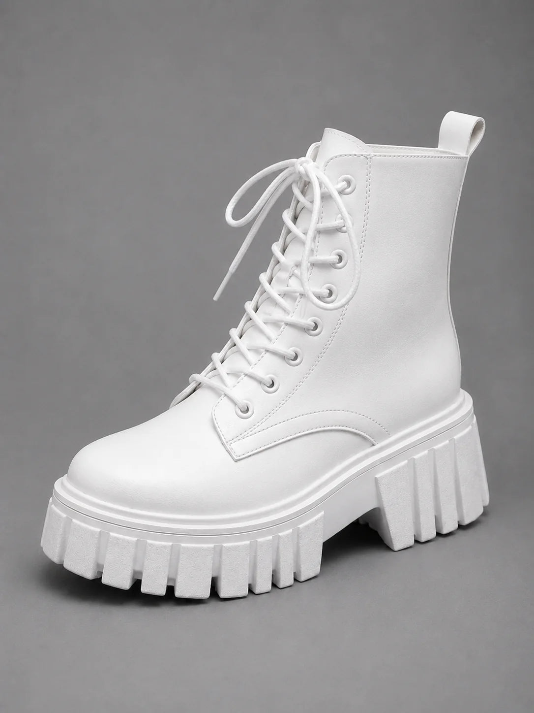 Leona | Women's Combat Boots Chunky Leather-Look Lace-Up Platform Ankle Bold Structured Statement Casual Everyday Autumn Winter