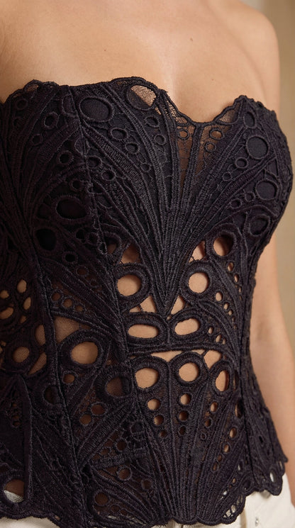 Women's Strapless Lace Corset Top with Heart Neckline and Structured Bodice