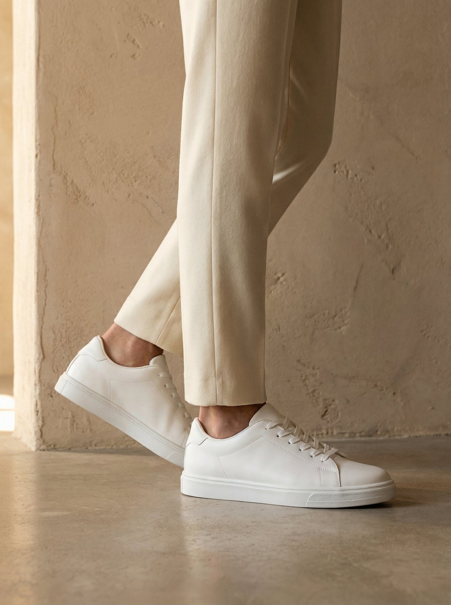 Men's Classic Solid Colour Elegant Sneakers