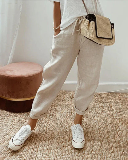 Women’s Relaxed Fit Tapered Ankle Pants