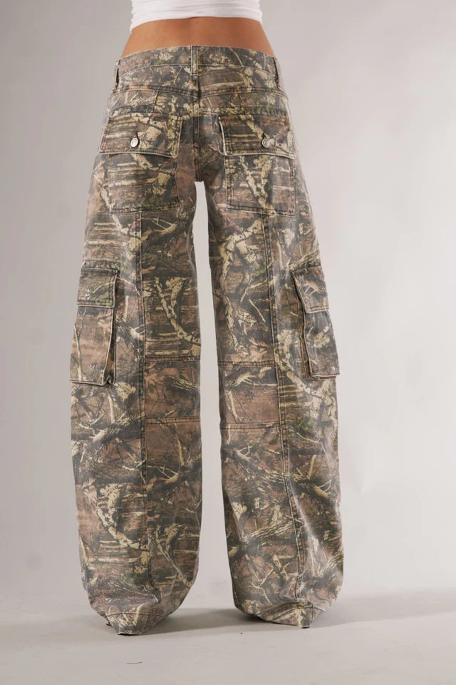 Women’s Relaxed-Fit Utility Cargo Pants