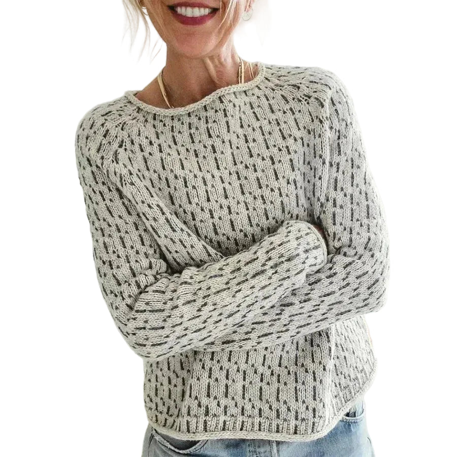 Women’s Knit Sweater with Textured Pattern and Round Neck