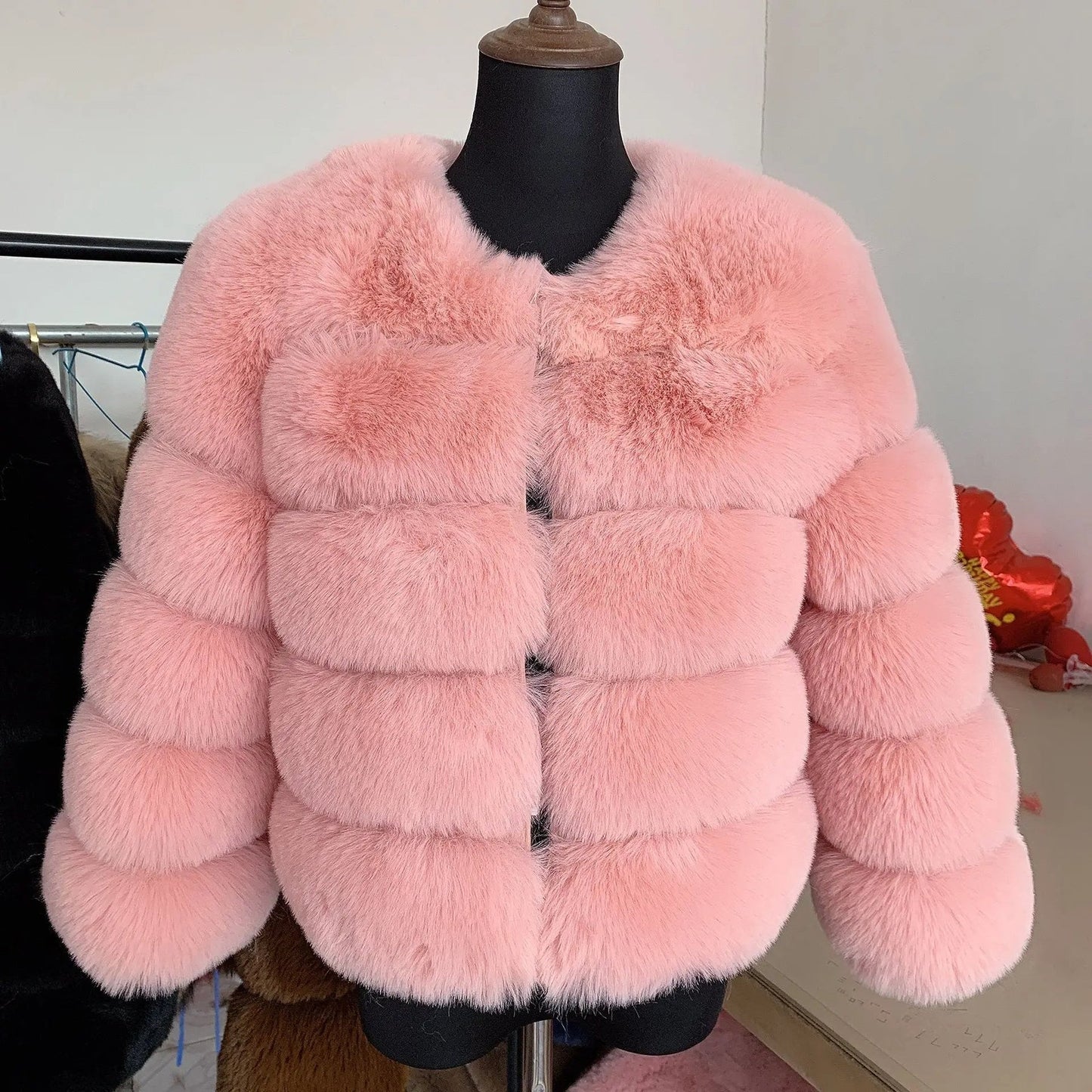 Women’s Luxury Faux Fur Cropped Jacket
