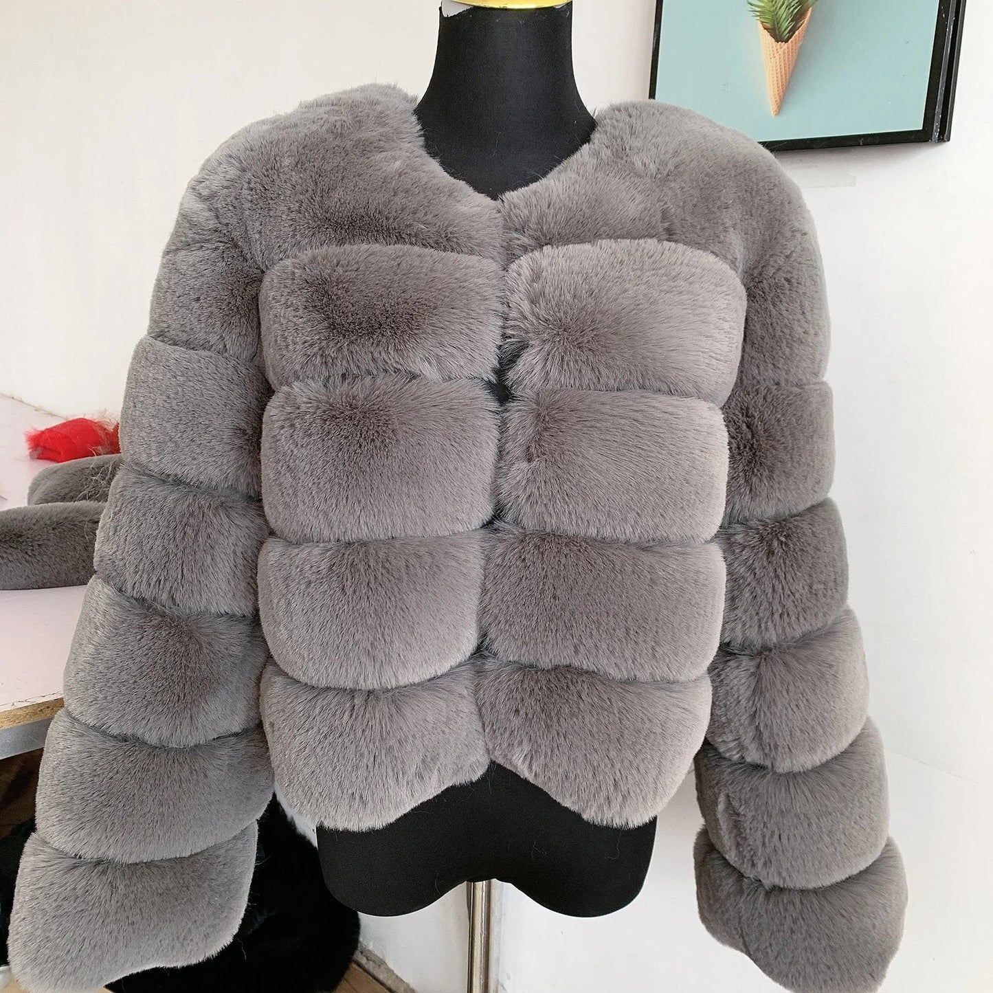 Women’s Luxury Faux Fur Cropped Jacket