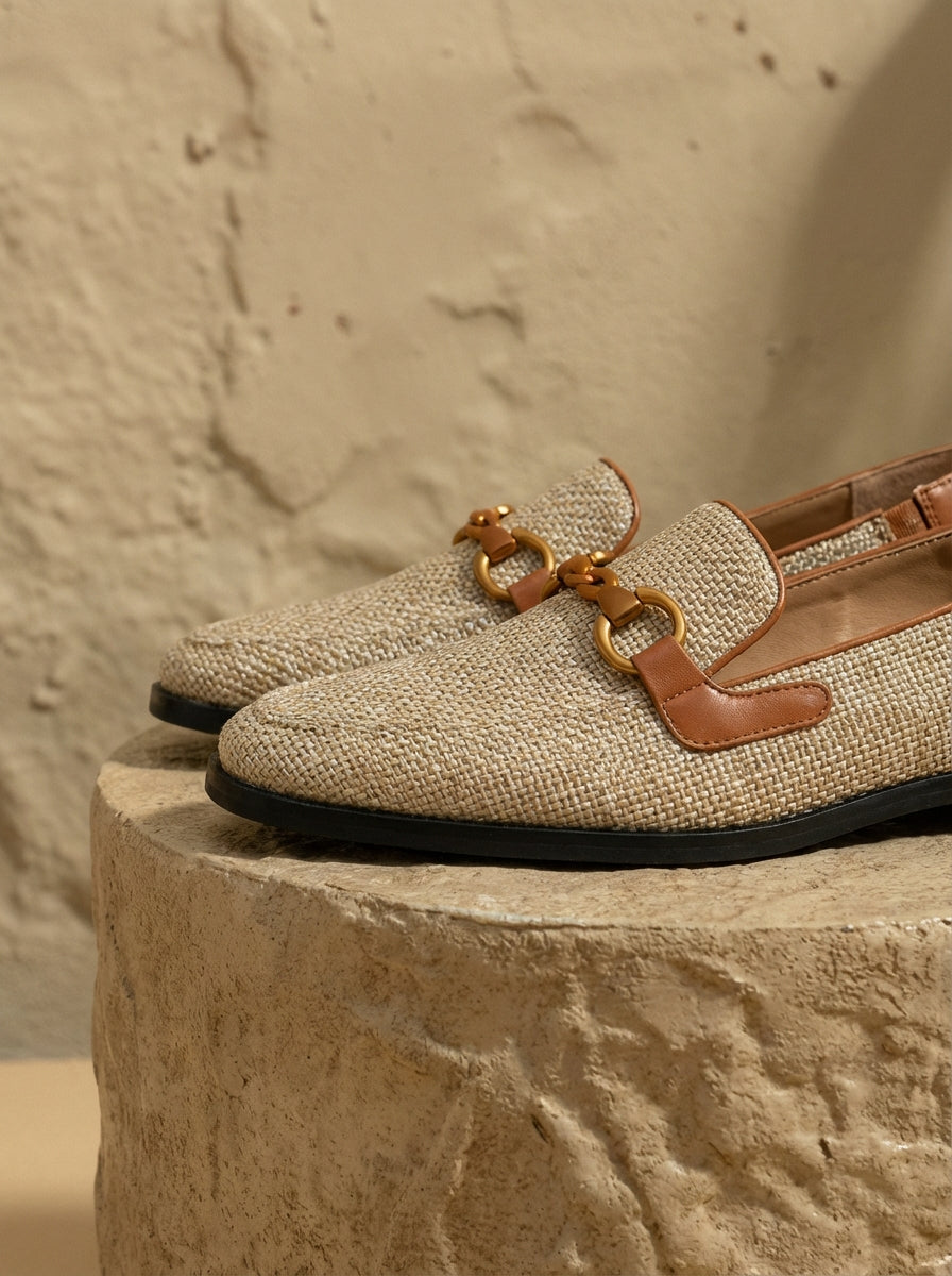 Women's Metallic Buckle Flat Sandals Chic Decor