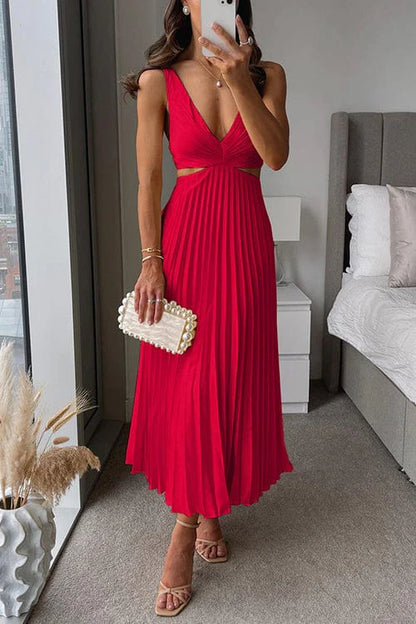 Women’s Pleated Cutout Waist Maxi Dress