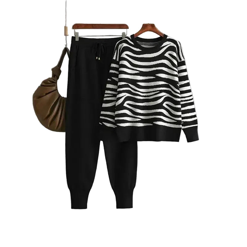 Women’s Zebra Knit Lounge Set